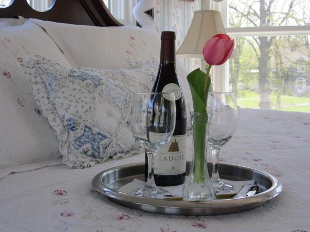 The Dawson House Bed & Breakfast 샬럿타운 외부 사진