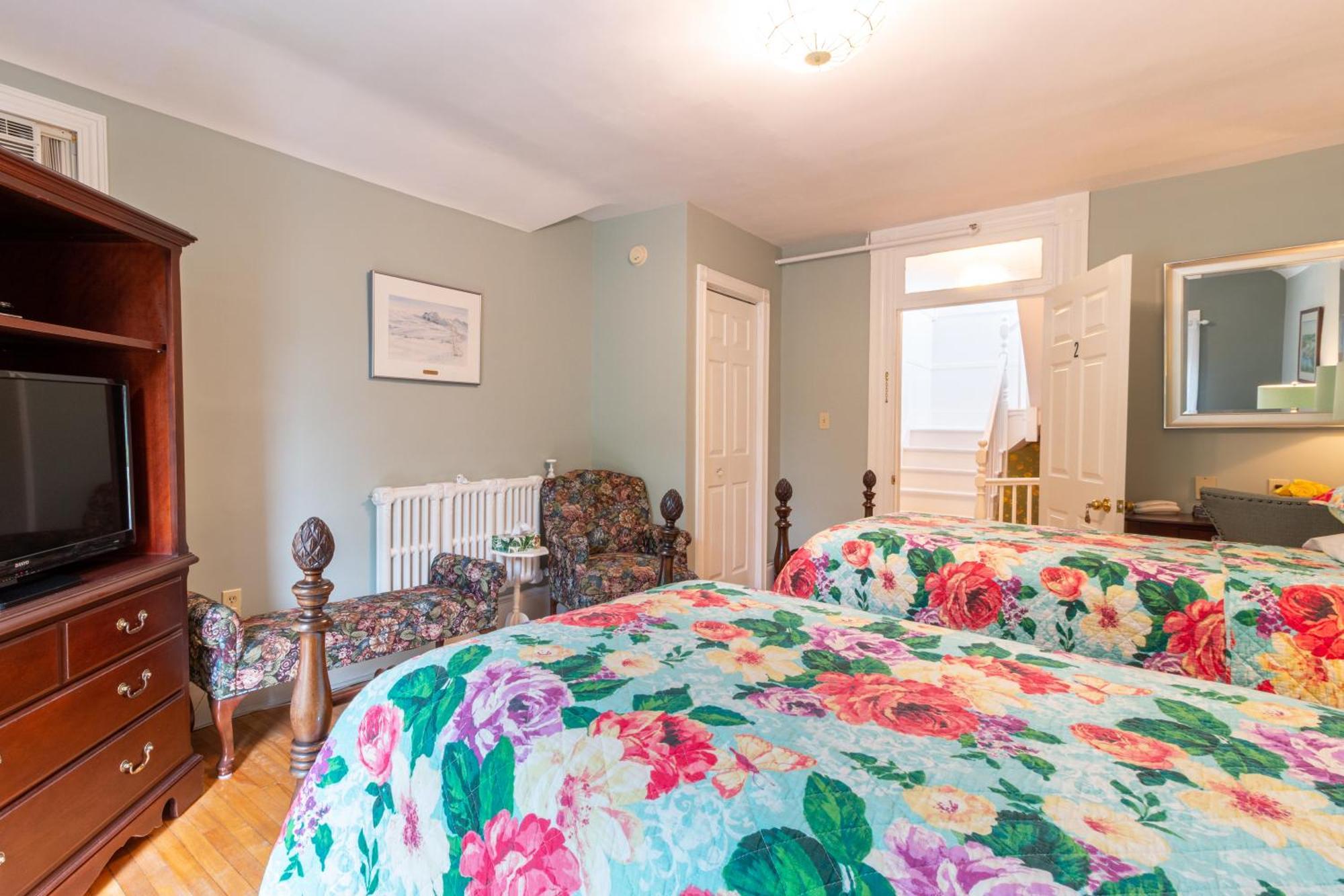 The Dawson House Bed & Breakfast 샬럿타운 외부 사진