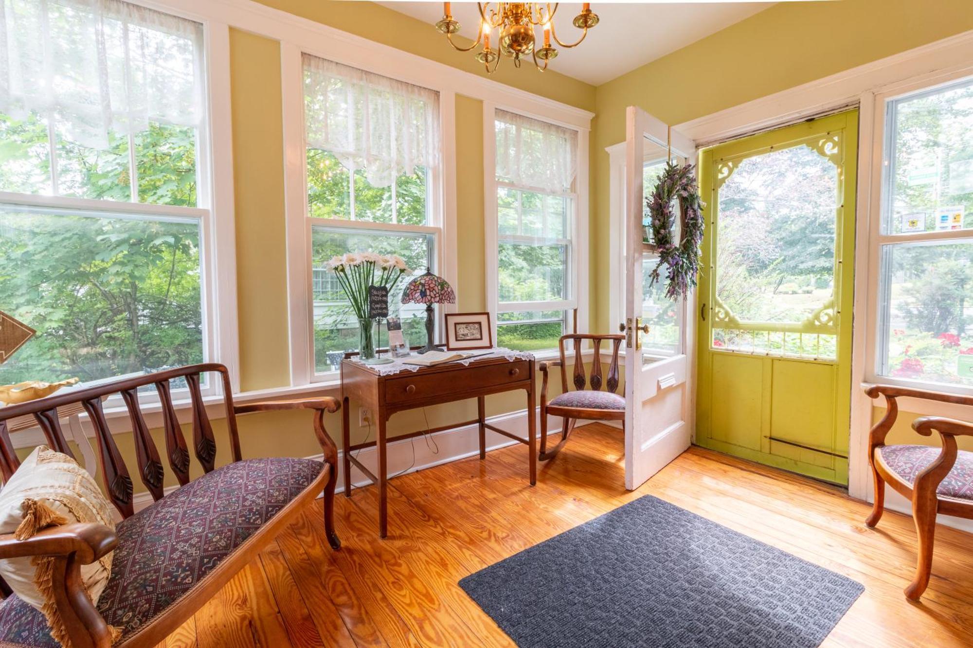 The Dawson House Bed & Breakfast 샬럿타운 외부 사진