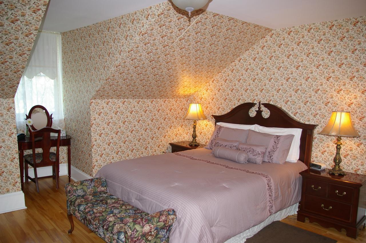 The Dawson House Bed & Breakfast 샬럿타운 외부 사진