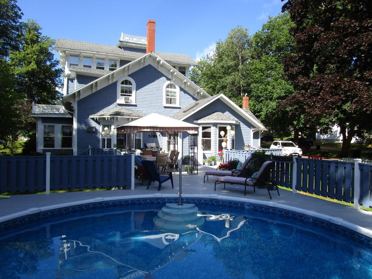 The Dawson House Bed & Breakfast 샬럿타운 외부 사진
